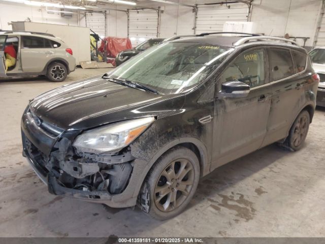 1FMCU9JX2FUA02363 Ford Escape Titanium