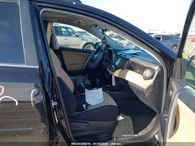 2T3RFREV9JW817320 Toyota Rav4 Adventure/xle