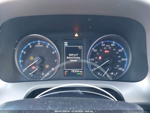 2T3RFREV9JW817320 Toyota Rav4 Adventure/xle