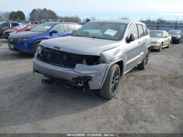 1C4RJEAG8HC930011 Jeep Grand Cherokee Altitude 4x2