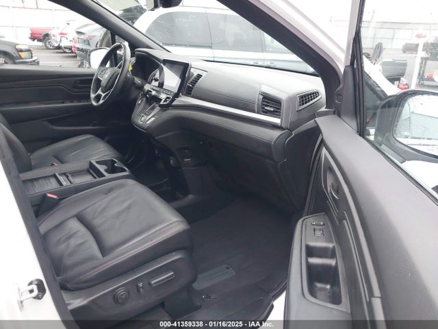 5FNRL6H72PB006834 Honda Odyssey Sport