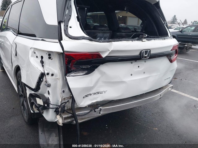 5FNRL6H72PB006834 Honda Odyssey Sport