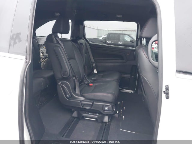 5FNRL6H72PB006834 Honda Odyssey Sport