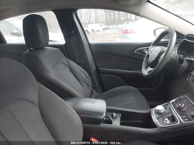 Chrysler 200 Limited 2015 1C3CCCAB9FN580015 Image 5