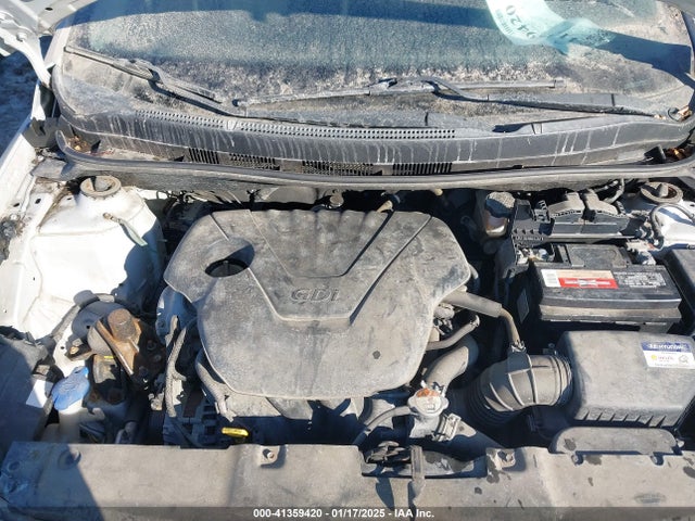 KMHCT5AE8HU338564 Hyundai ACCENT SE