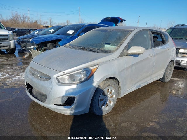 KMHCT5AE8HU338564 Hyundai ACCENT SE