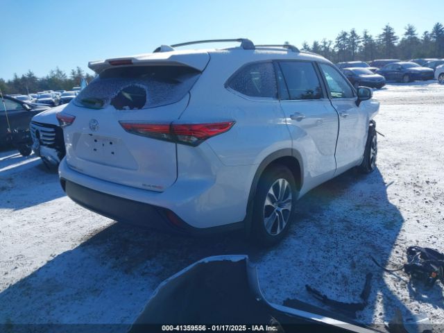 5TDKDRBH3PS522407 Toyota Highlander Xle