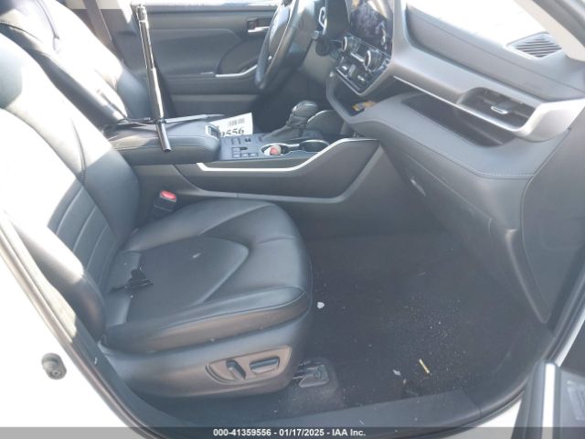 5TDKDRBH3PS522407 Toyota Highlander Xle