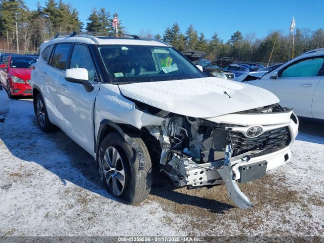 5TDKDRBH3PS522407 Toyota Highlander Xle