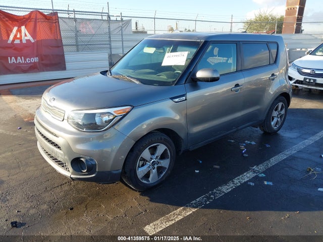 KIA Soul 2018 KNDJN2A23J7623543 Image 2