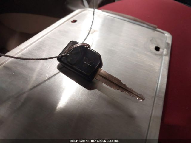 2000 MITSUBISHI MONTERO SPORT JA4MT31H4YP021980 Photo 10