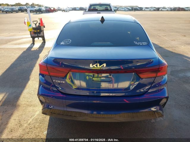 3KPF24AD0NE472873 KIA Forte Lxs