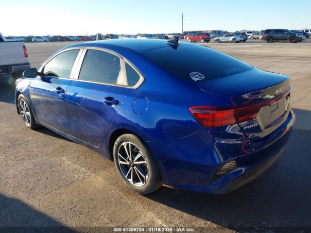 3KPF24AD0NE472873 KIA Forte Lxs