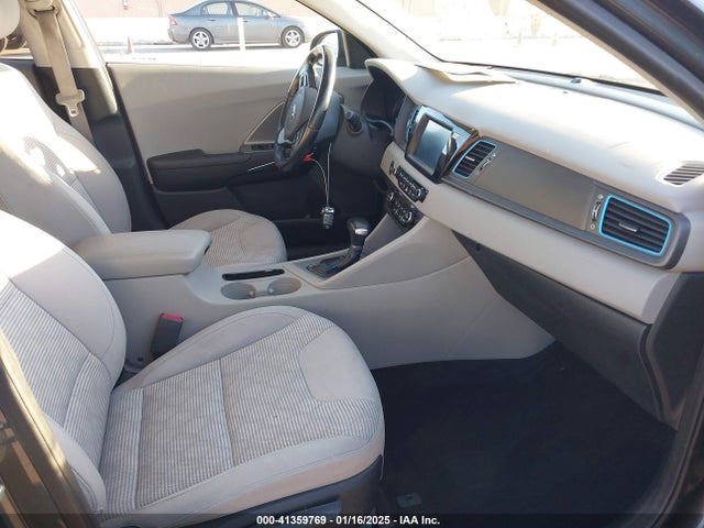 KIA Niro Plug-in Hybrid Lx 2018 KNDCM3LD9J5212675 Image 5