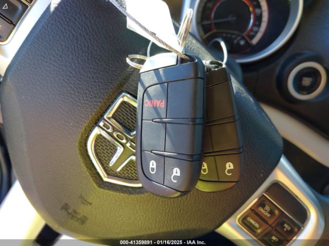 3C4PDCAB1JT509023 Dodge JOURNEY SE
