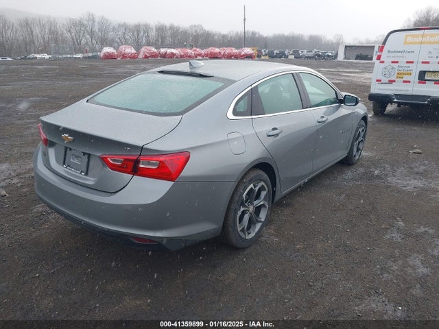 1G1ZD5ST9SF102504 Chevrolet Malibu Fwd 1lt