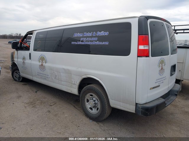 1GAZGNFP9N1207663 Chevrolet Express Passenger Rwd 3500 Extended Wheelbase Ls