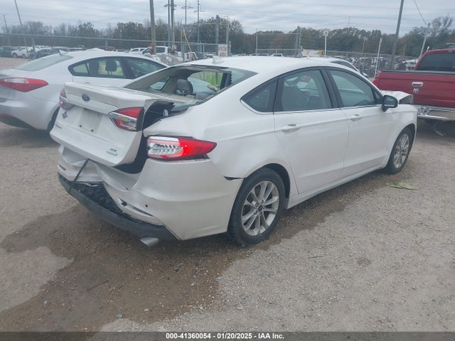3FA6P0HD4KR213491 Ford FUSION SE