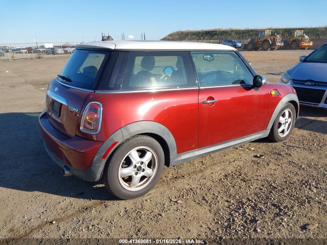 2009 MINI COOPER WMWMF33529TT68357 Photo 3
