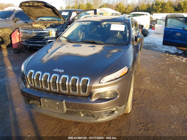 1C4PJLCB9FW525798 Jeep Cherokee Latitude