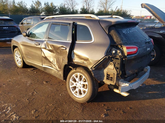 1C4PJLCB9FW525798 Jeep Cherokee Latitude