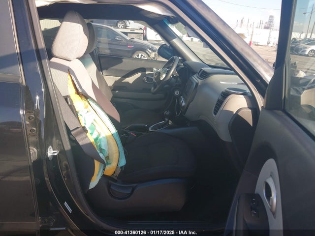 KIA Soul 2015 KNDJN2A21F7772637 Image 5