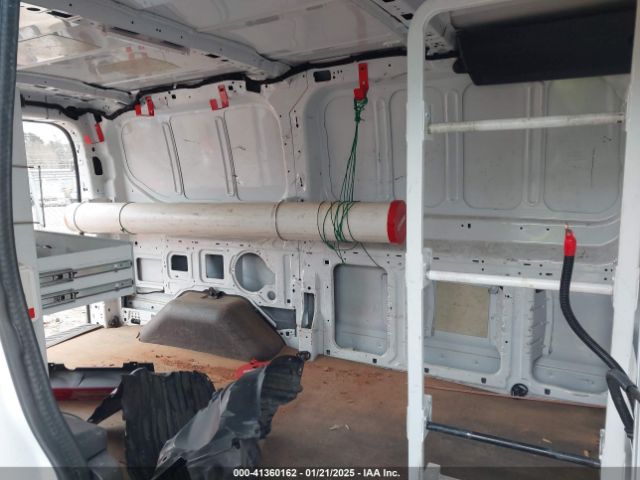 1FTNE1ZM6FKA18311 Ford Transit-150