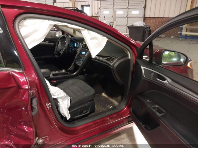 3FA6P0HD1KR246206 Ford FUSION SE