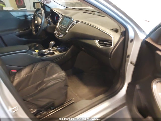 1G1ZE5ST3HF181500 Chevrolet MALIBU 1LT