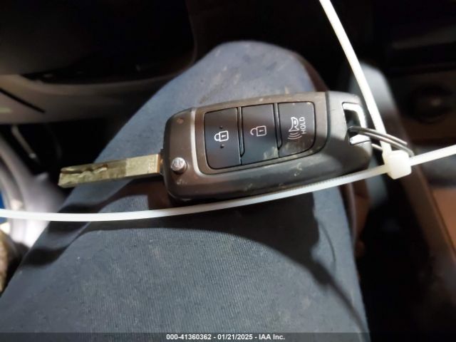 KM8K2CAB5NU773515 Hyundai Kona Se