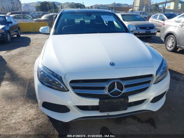55SWF4JB1FU086668 Mercedes-Benz C 300 Luxury/sport