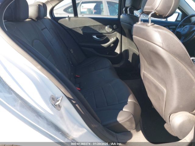 55SWF4JB1FU086668 Mercedes-Benz C 300 Luxury/sport