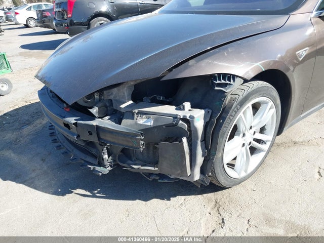 2013 TESLA MODEL S 5YJSA1DN4DFP19552 Photo 5
