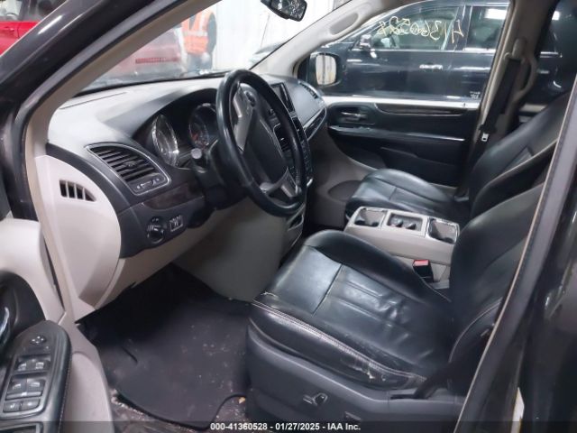 2C4RC1BG9ER436048 Chrysler Town & Country Touring