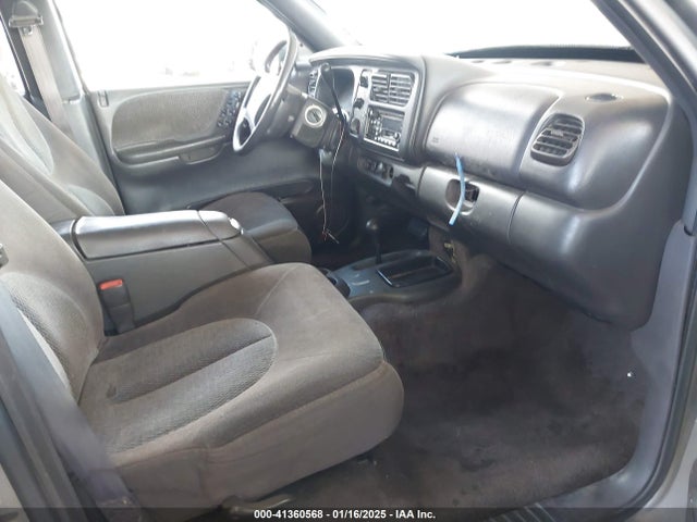 Продаж на аукціоні авто 2000 Dodge Durango, vin: 1B4HS28N8YF135404, номер лоту: 41360568