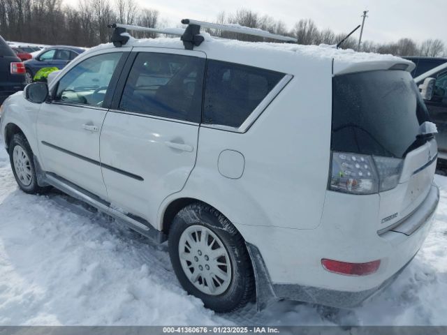2010 MITSUBISHI OUTLANDER JA4JT5AX3AZ013904 Photo 2