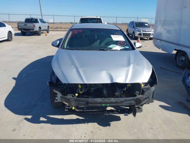 5NPE34AF7JH612059 Hyundai SONATA SEL