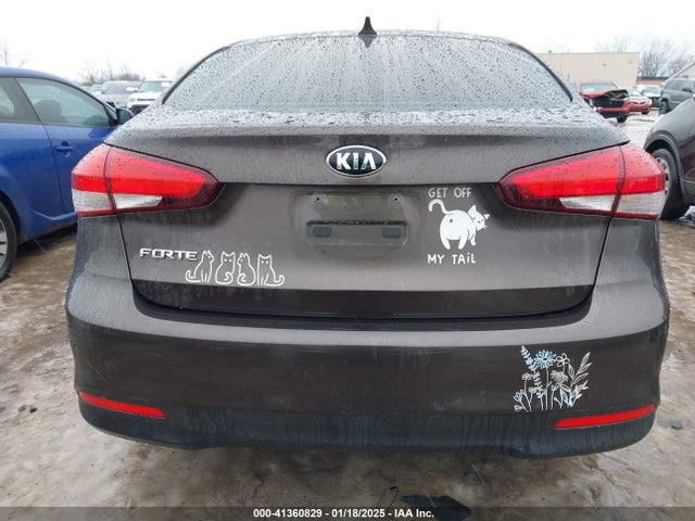 3KPFK4A74JE218667 KIA Forte