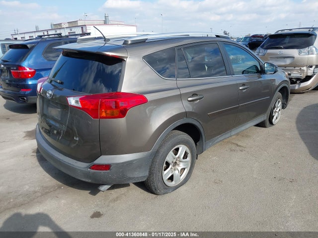 Toyota RAV4 LE 2015 2T3ZFREV1FW218547 Image 4