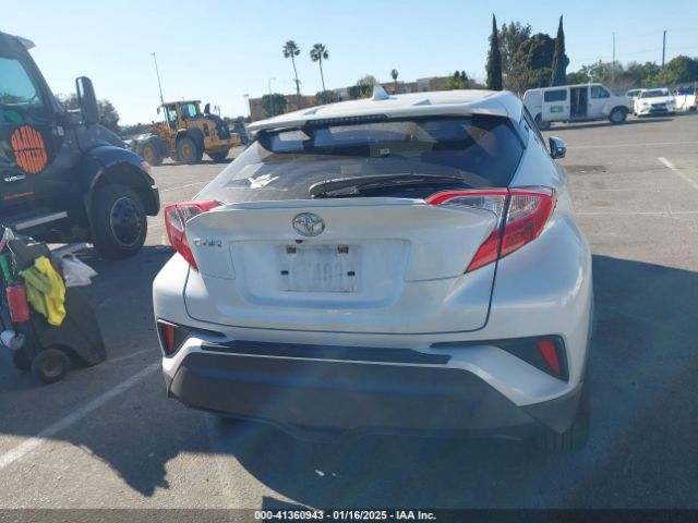 JTNKHMBX9K1016922 Toyota C-HR LE