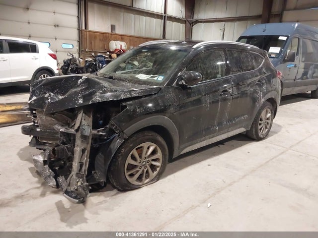 KM8J3CA49JU747939 Hyundai TUCSON SEL