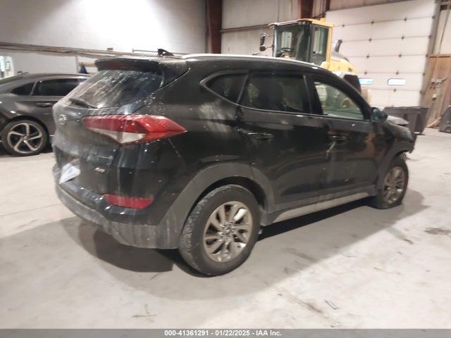 KM8J3CA49JU747939 Hyundai TUCSON SEL