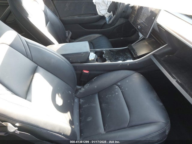 2018 TESLA MODEL 3 5YJ3E1EB5JF066738 Photo 4