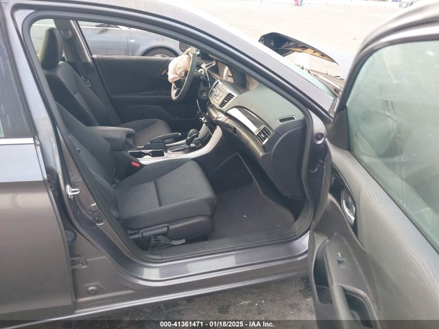 Honda ACCORD LX 2017 1HGCR2F31HA160170 Image 5