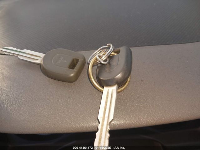 2001 MITSUBISHI MONTERO JA4MW31R71J039205 Photo 10