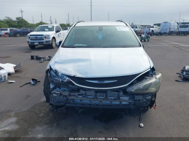 2C4RC1CG4HR608537 Chrysler Pacifica Lx