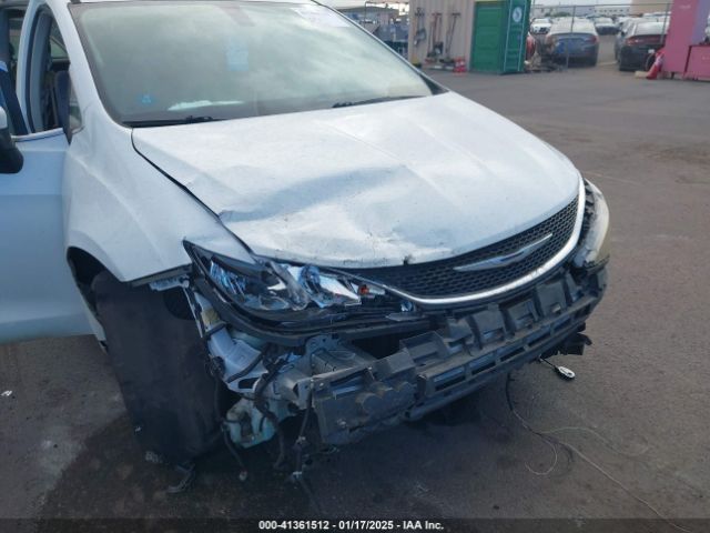 2C4RC1CG4HR608537 Chrysler Pacifica Lx