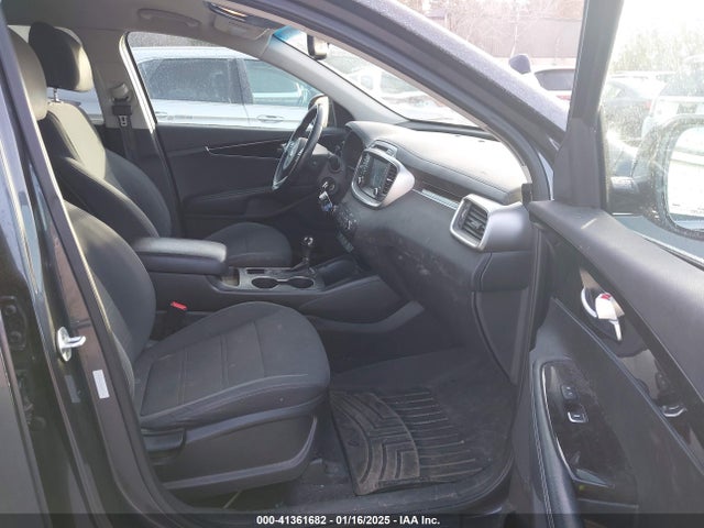 5XYPGDA52HG291036 KIA Sorento 3.3l Lx