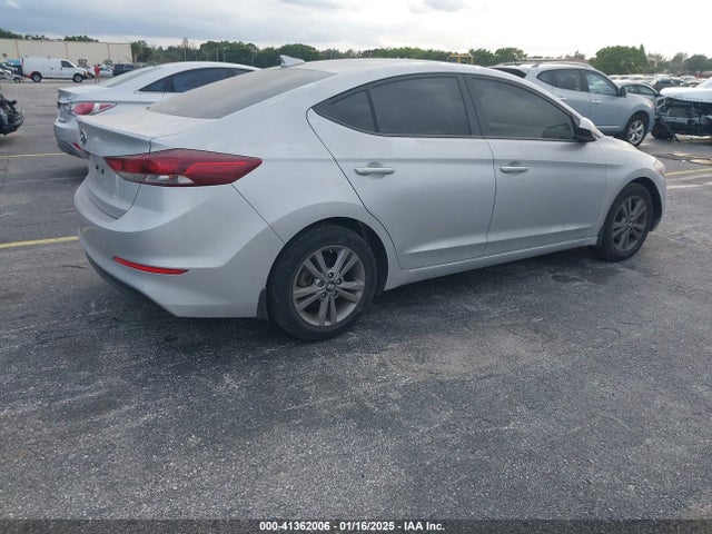 KMHD84LF0JU510386 Hyundai ELANTRA SEL