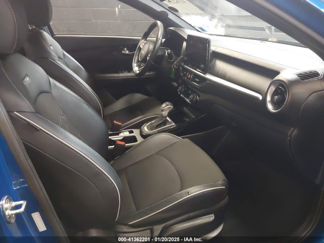 3KPF54AD1PE568375 KIA Forte Gt-line